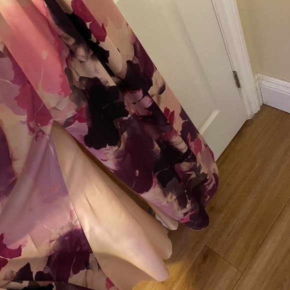 Formal Dress - Picture 4 of 6